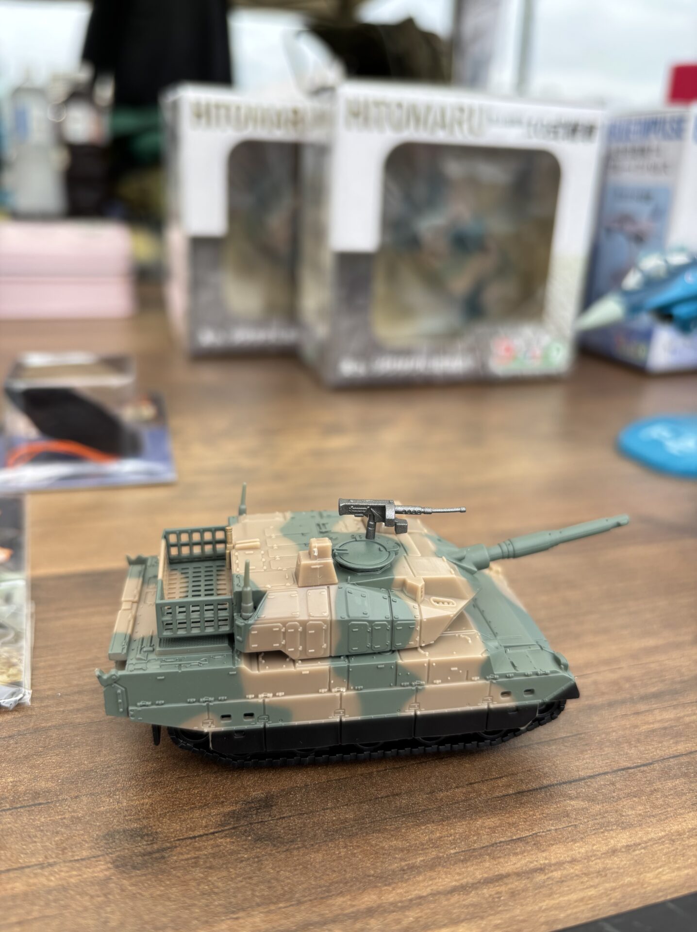 戦車　10式戦車　陸上自衛隊　自衛隊　はたらくくるま　プレゼント　プルプラ